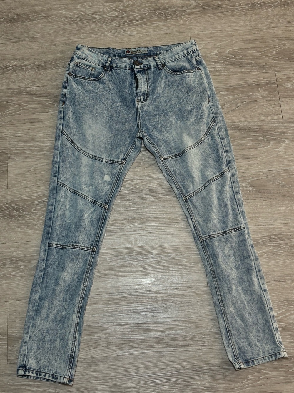 Classic Men’s KAALU Acid Wash Jeans - Light Blue SIZE 36 waist